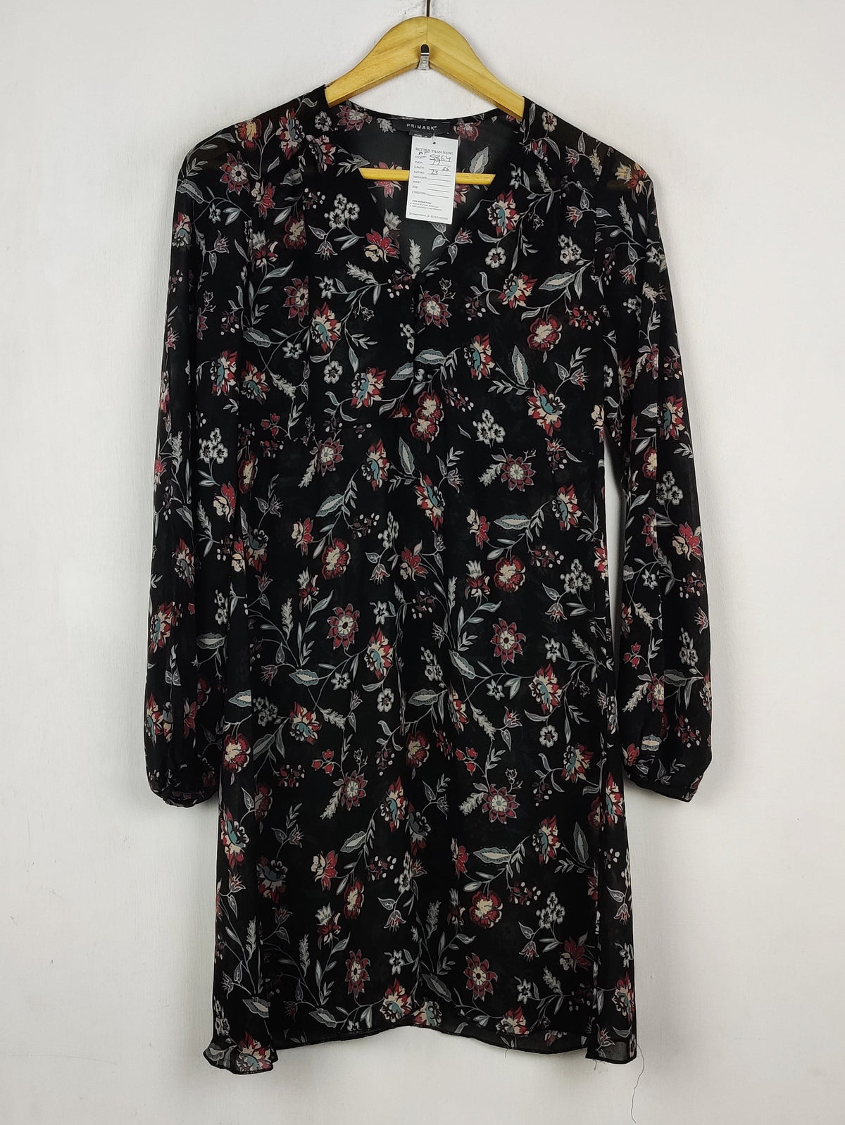 Buy online pre-used pre-loved 100% authentic & Original branded Primark (MF-5864) available in Pakistan. Top international brands avilable.