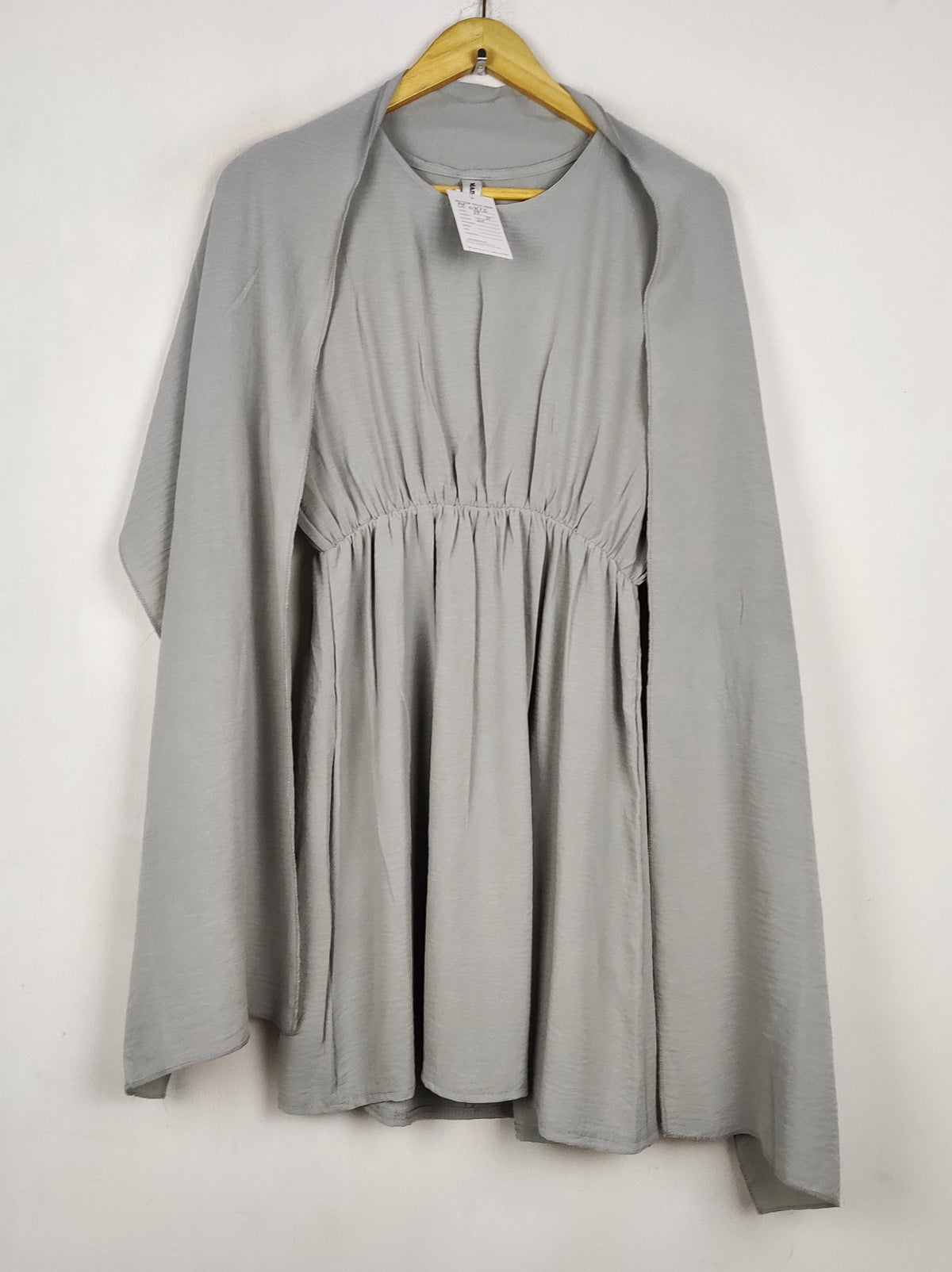 Buy online pre-used pre-loved 100% authentic & Original branded Unknown Brand (MF-5873) available in Pakistan. Top international brands avilable.