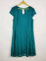 Buy online pre-used pre-loved 100% authentic & Original branded Peacocks (MF-5875) available in Pakistan. Top international brands avilable.