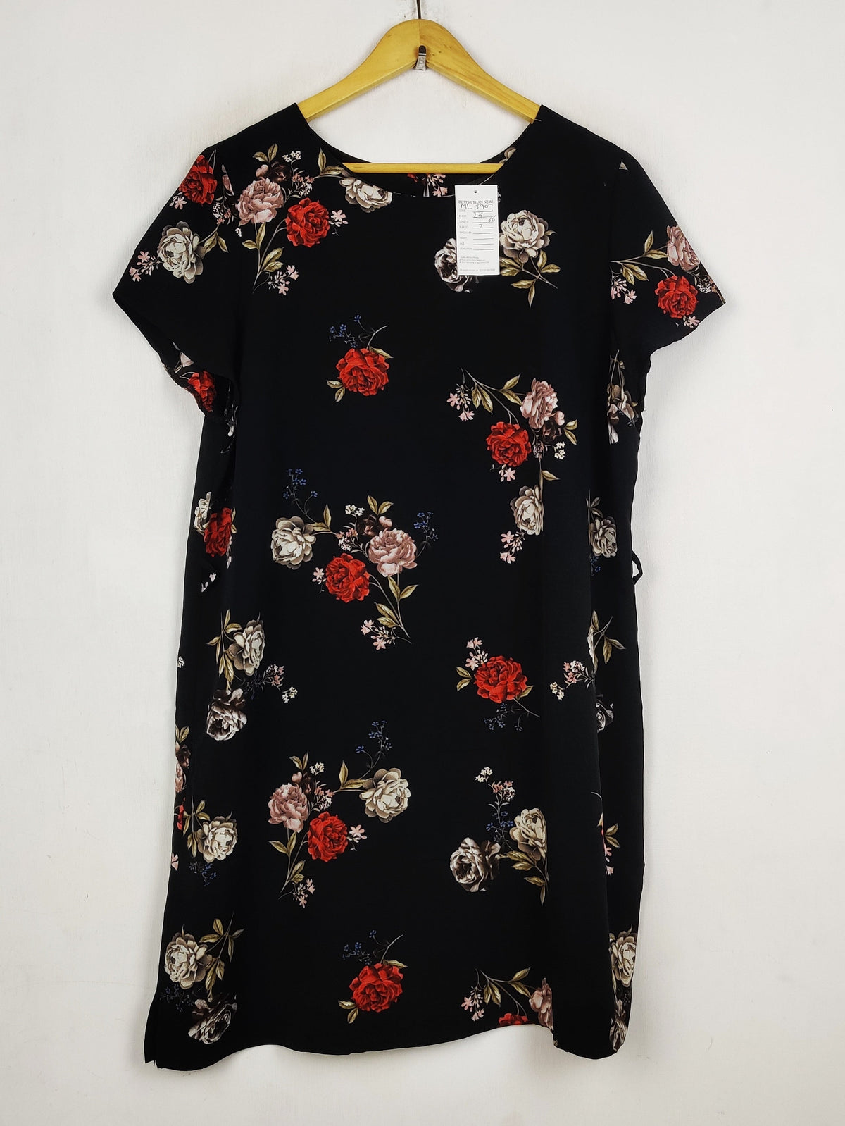 Buy online pre-used pre-loved 100% authentic & Original branded New Look (MF-5907) available in Pakistan. Top international brands avilable.