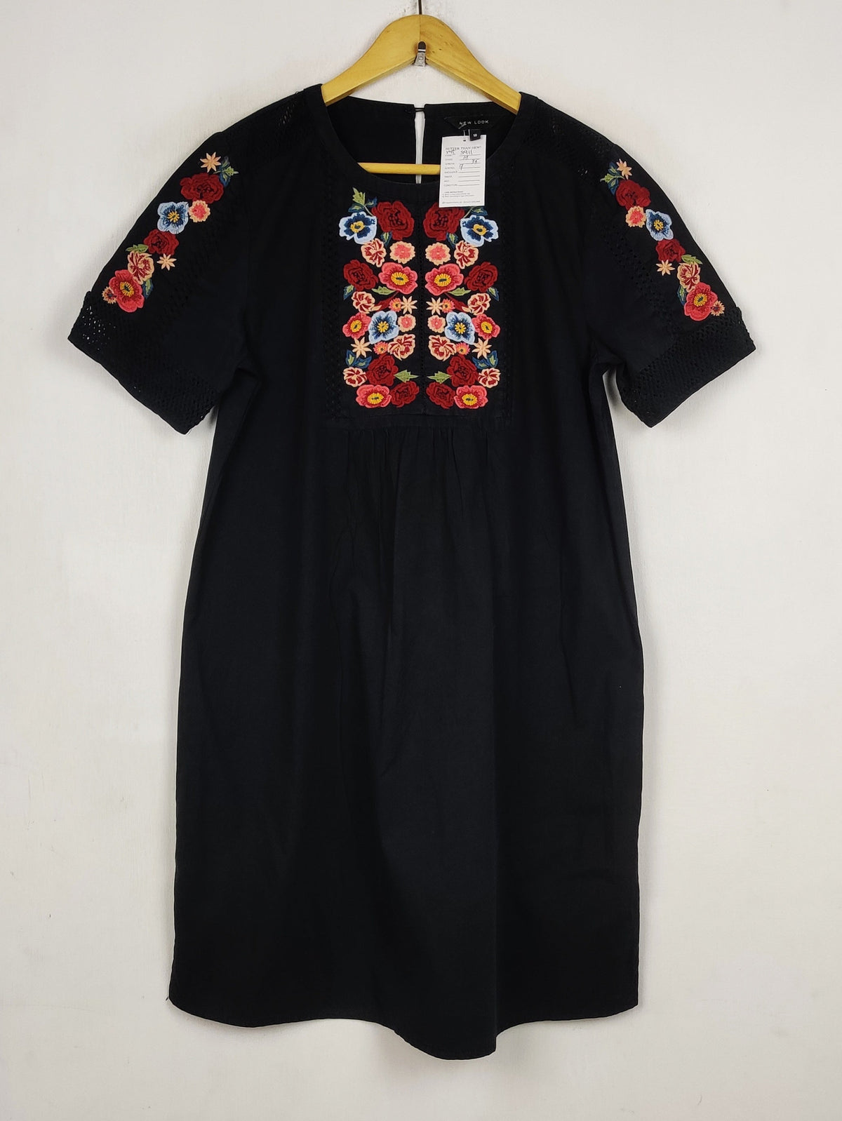 Buy online pre-used pre-loved 100% authentic & Original branded New Look (MF-5911) available in Pakistan. Top international brands avilable.