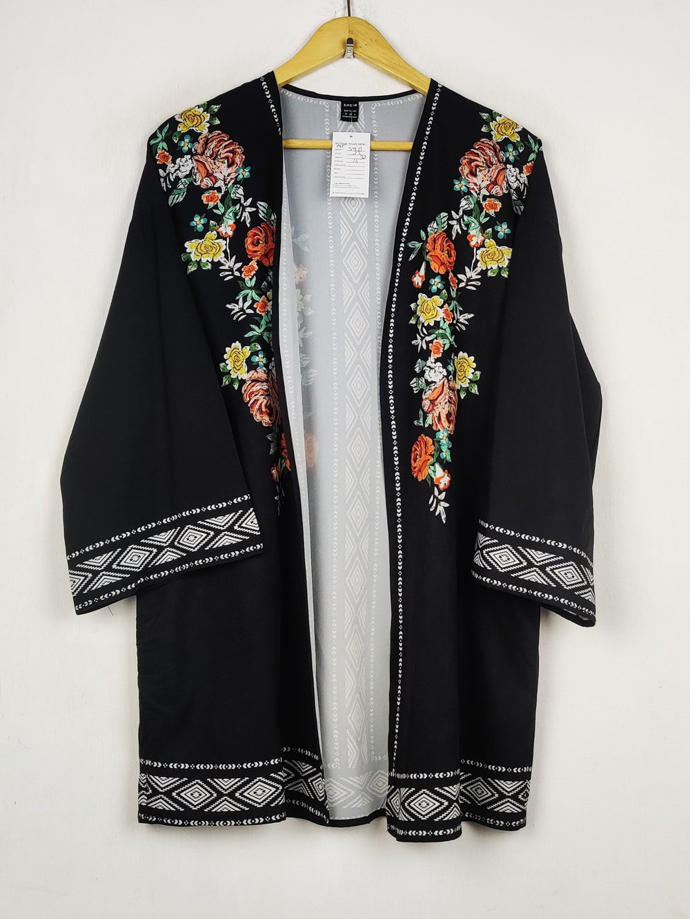 Buy online pre-used pre-loved 100% authentic & Original branded Shein (MF-5931) available in Pakistan. Top international brands avilable.