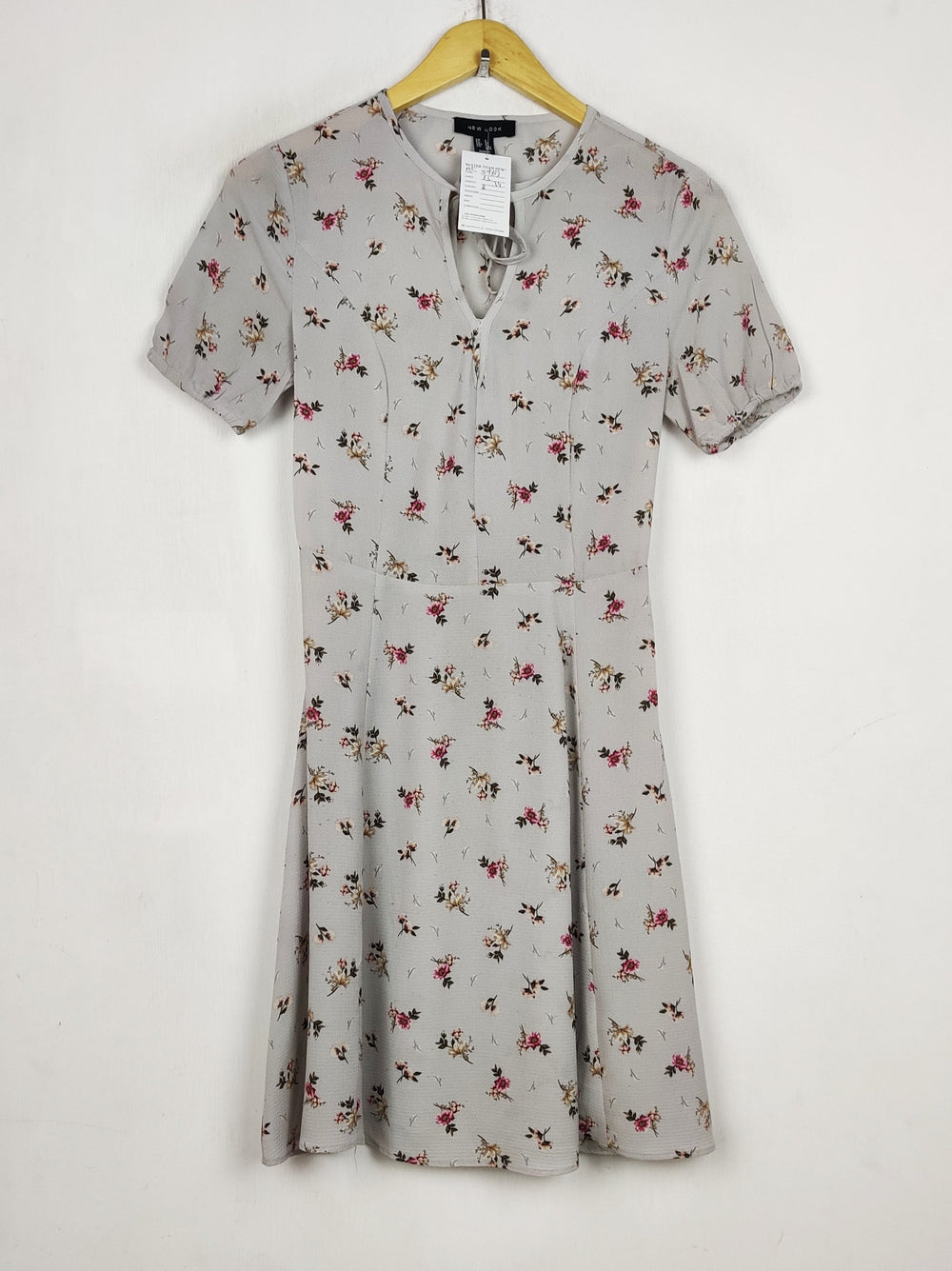 Buy online pre-used pre-loved 100% authentic & Original branded New Look (MF-5967) available in Pakistan. Top international brands avilable.
