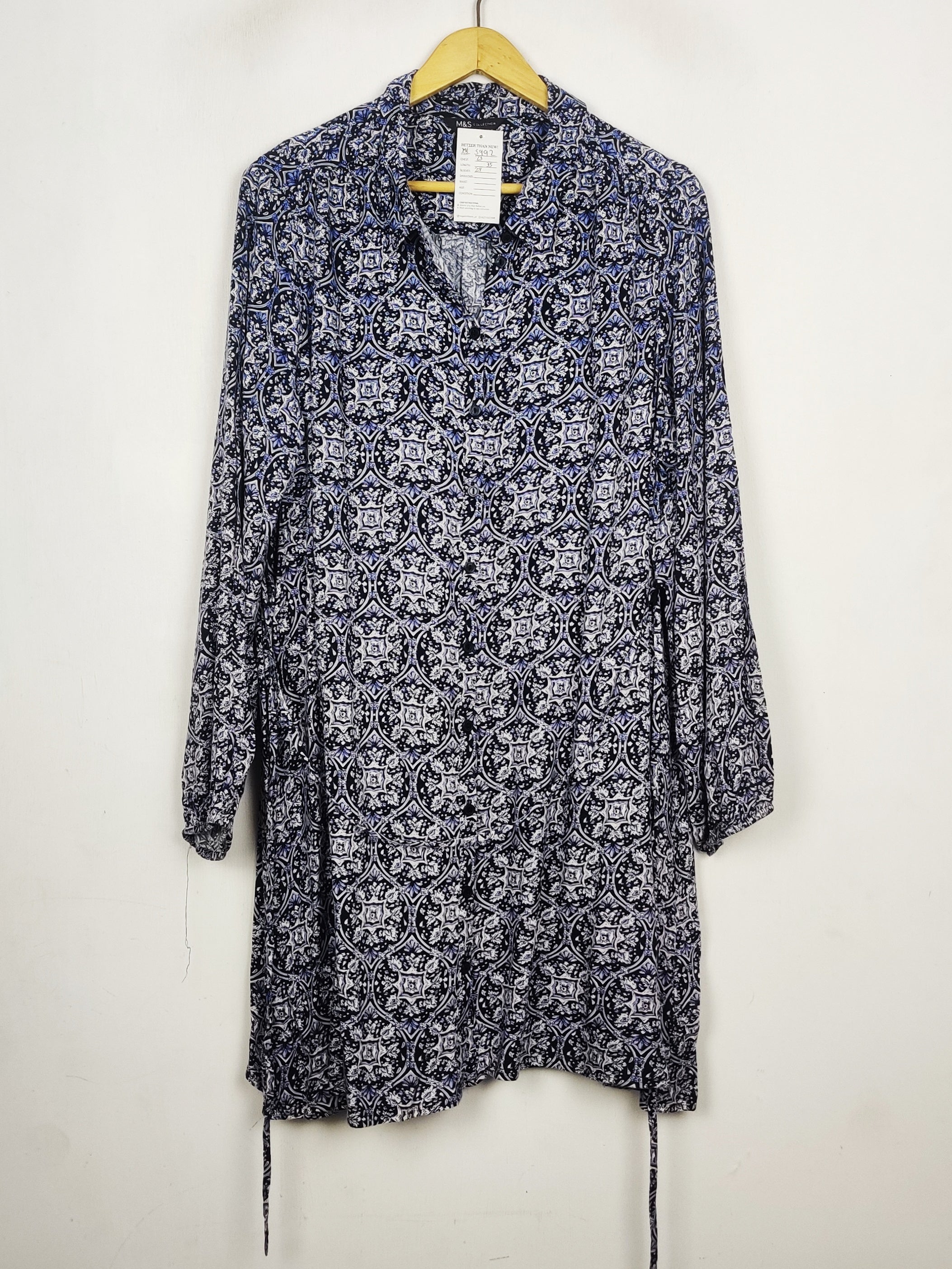 Buy online pre-used pre-loved 100% authentic & Original branded Marks & Spencer (MF-5992) available in Pakistan. Top international brands avilable.
