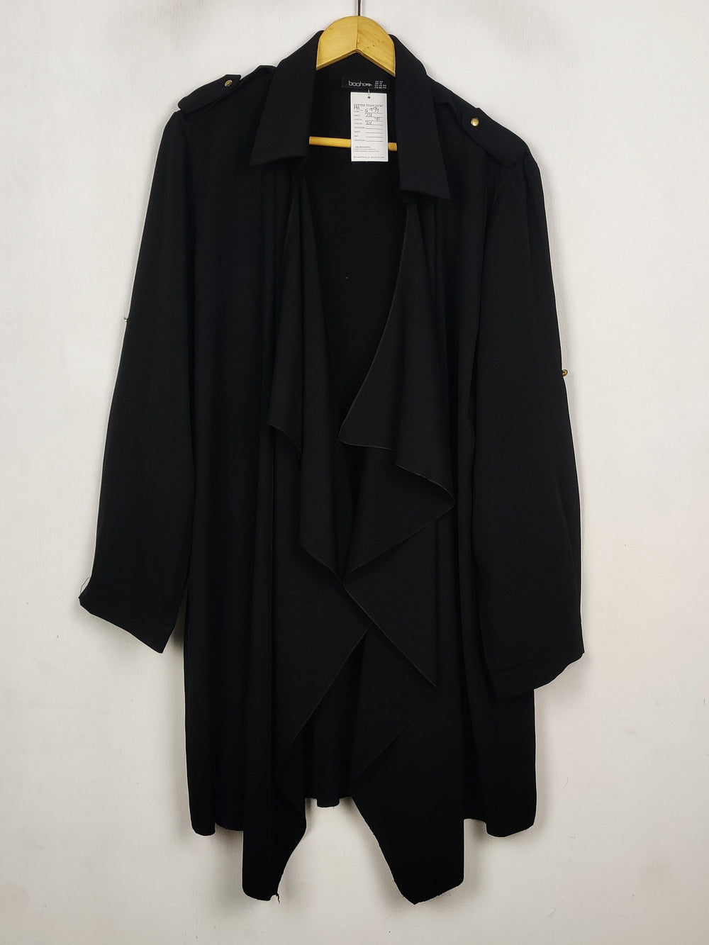 Buy online pre-used pre-loved 100% authentic & Original branded Boohoo (MF-5994) available in Pakistan. Top international brands avilable.