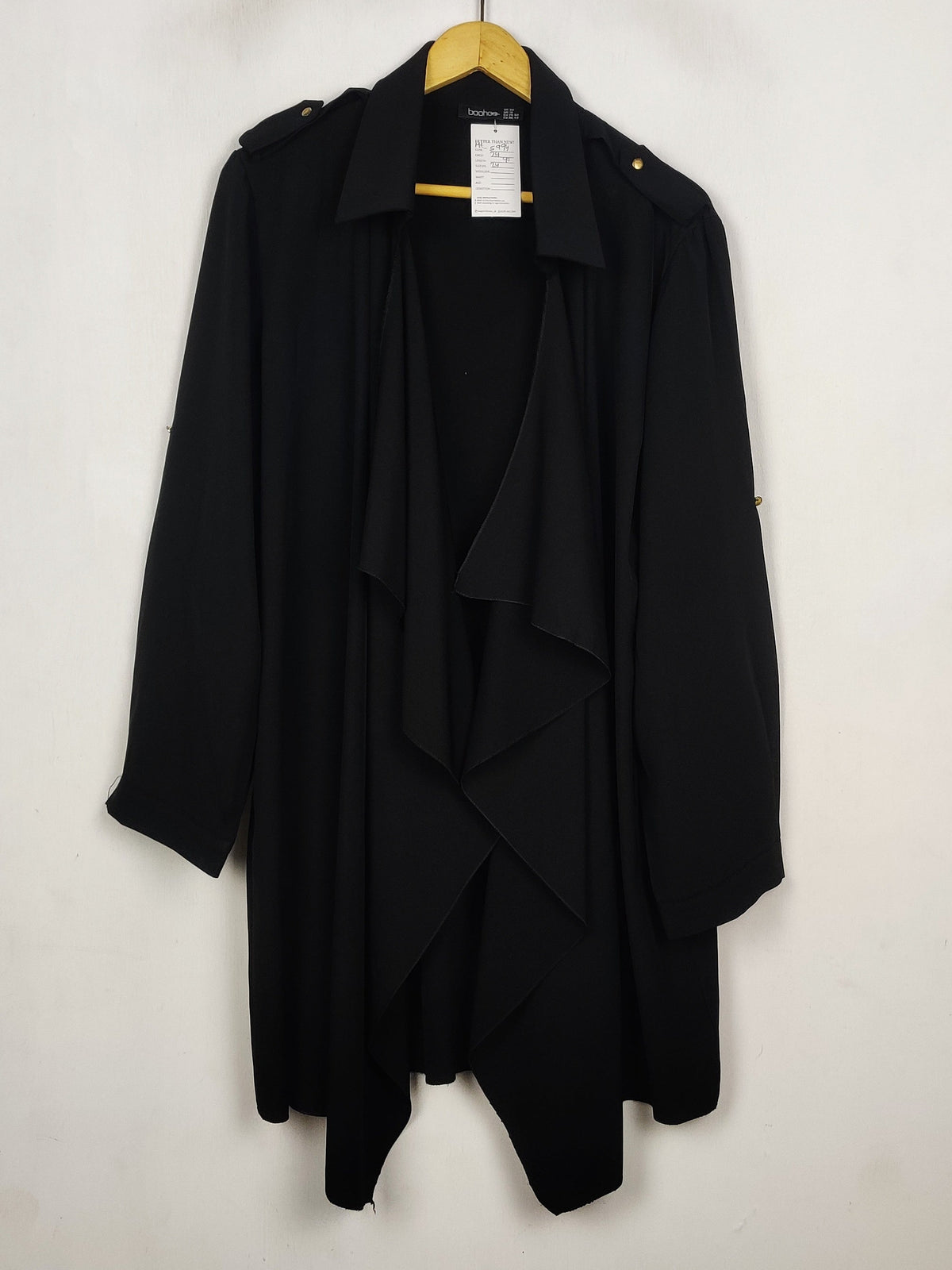 Buy online pre-used pre-loved 100% authentic & Original branded Boohoo (MF-5994) available in Pakistan. Top international brands avilable.