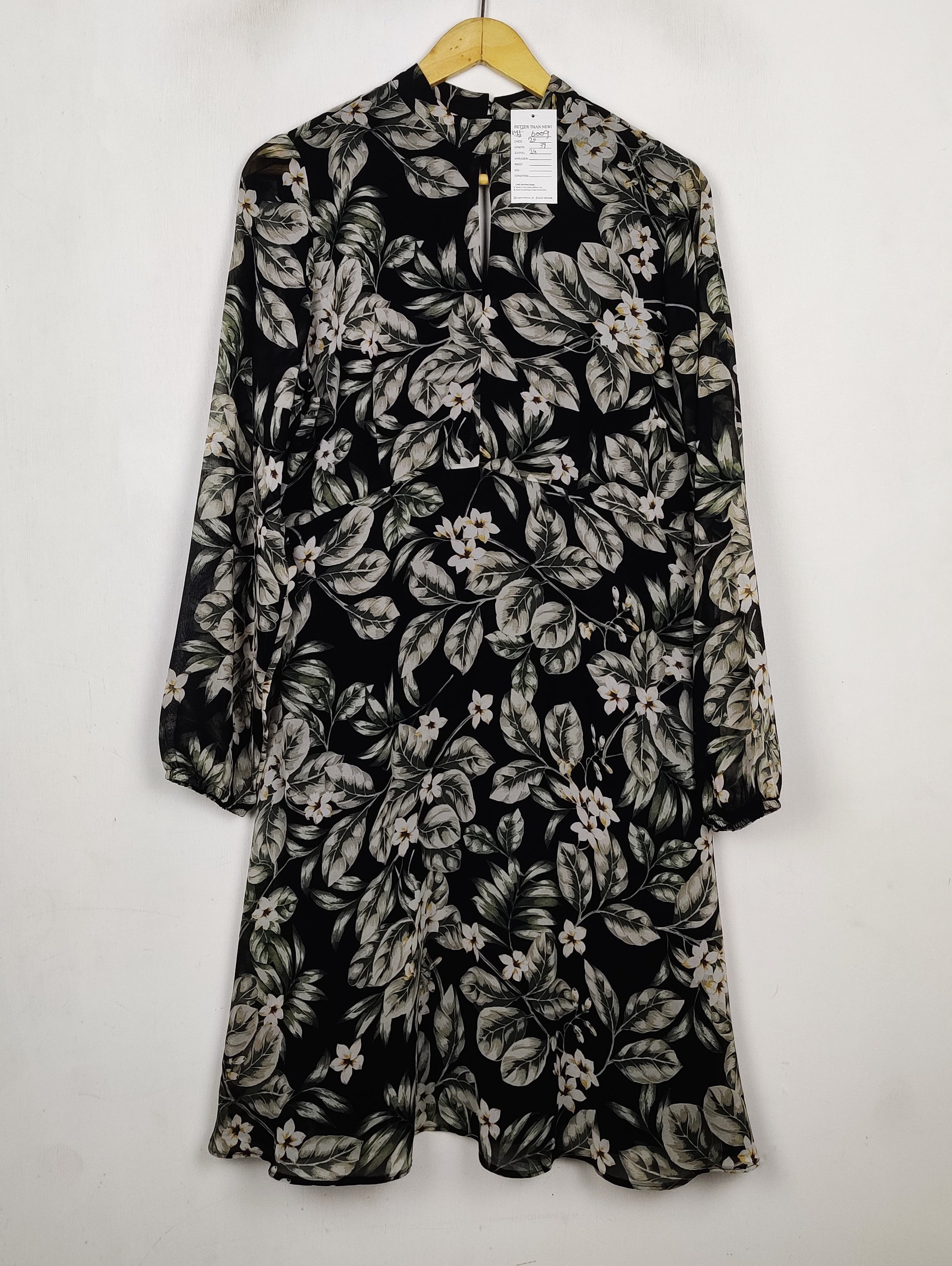 Buy online pre-used pre-loved 100% authentic & Original branded Soon (MF-6009) available in Pakistan. Top international brands avilable.