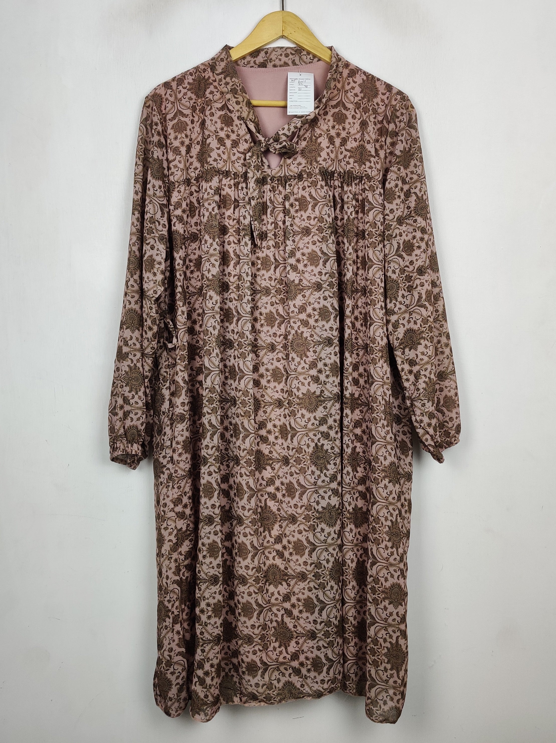 Buy online pre-used pre-loved 100% authentic & Original branded Unknown Brand (MF-6011) available in Pakistan. Top international brands avilable.