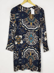 Buy online pre-used pre-loved 100% authentic & Original branded H&M (MF-6023) available in Pakistan. Top international brands avilable.