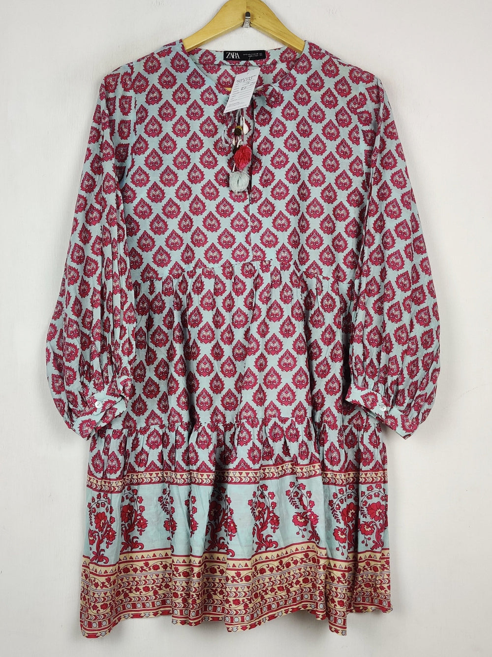 Buy online pre-used pre-loved 100% authentic & Original branded Zara (MF-6063) available in Pakistan. Top international brands avilable.