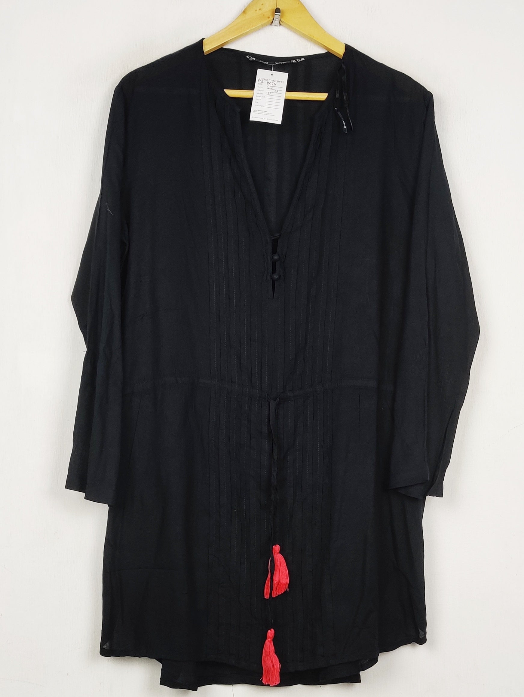 Buy online pre-used pre-loved 100% authentic & Original branded Principle (MF-6076) available in Pakistan. Top international brands avilable.