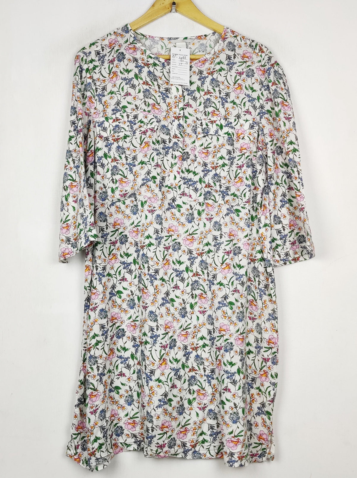 Buy online pre-used pre-loved 100% authentic & Original branded H&M (MF-6088) available in Pakistan. Top international brands avilable.