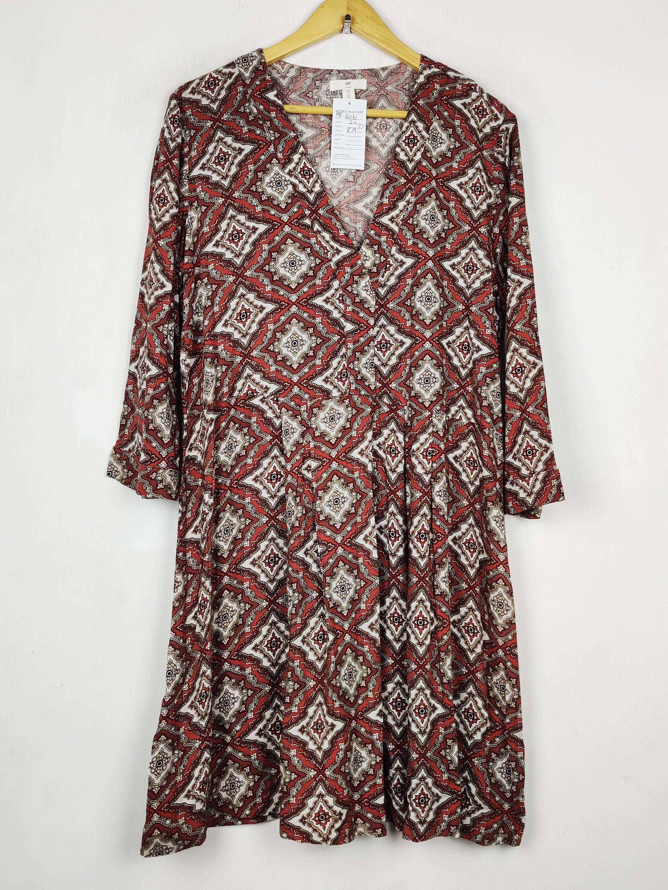 Buy online pre-used pre-loved 100% authentic & Original branded H&M (MF-6091) available in Pakistan. Top international brands avilable.