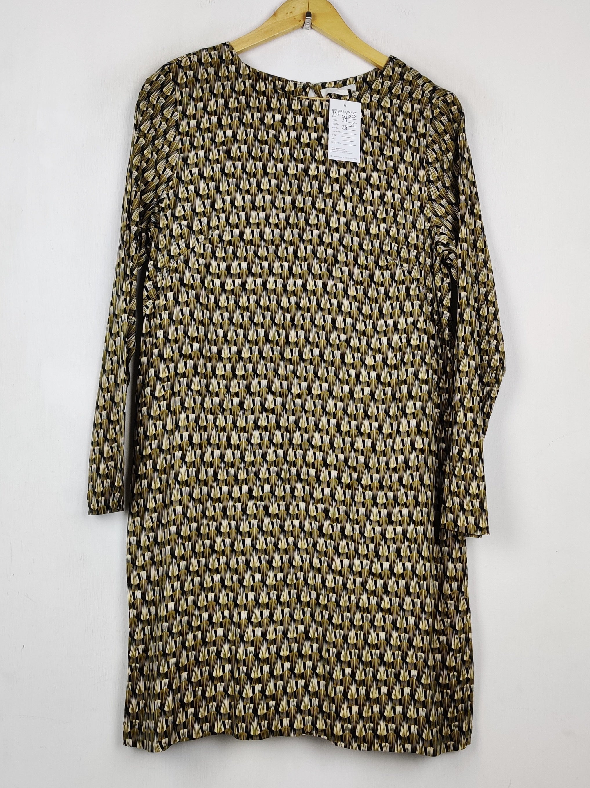 Buy online pre-used pre-loved 100% authentic & Original branded H&M (MF-6100) available in Pakistan. Top international brands avilable.