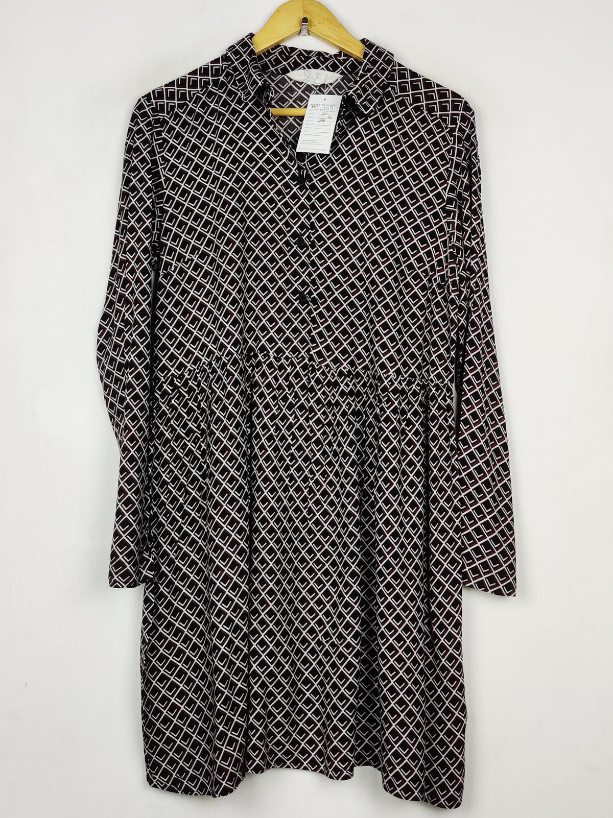 Buy online pre-used pre-loved 100% authentic & Original branded Primark (MF-6107) available in Pakistan. Top international brands avilable.