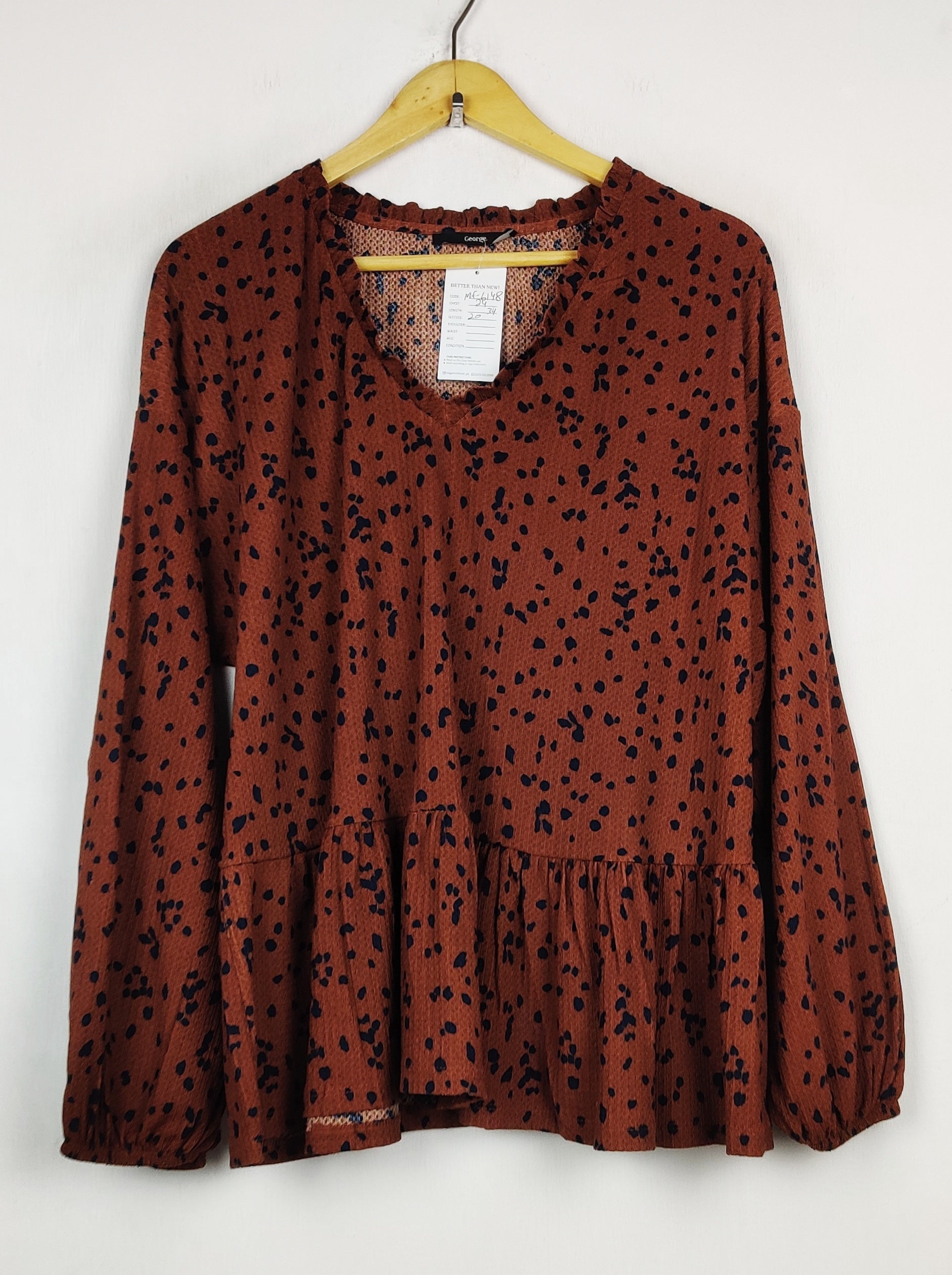 Buy online pre-used pre-loved 100% authentic & Original branded George (MF-6148) available in Pakistan. Top international brands avilable.