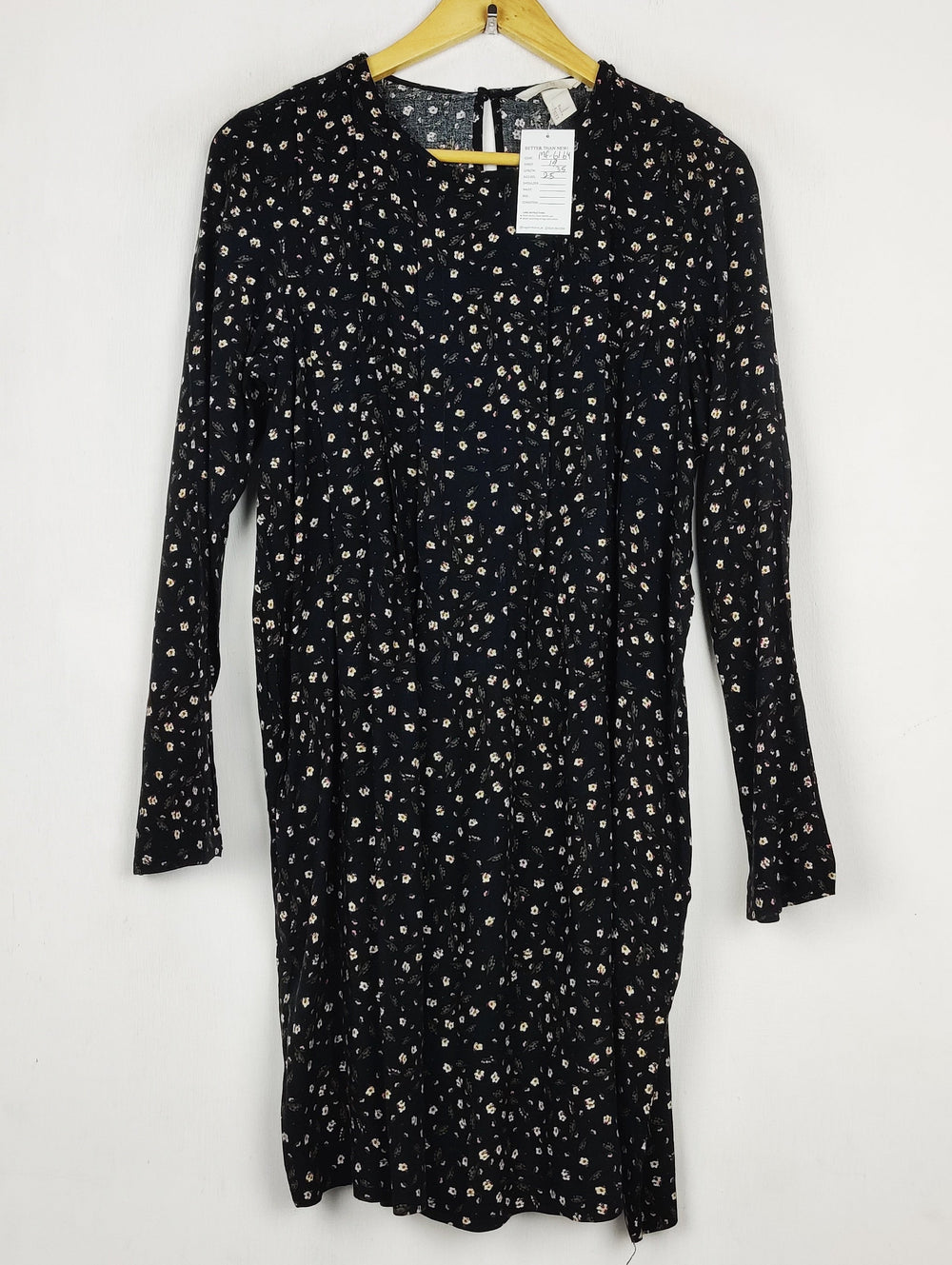 Buy online pre-used pre-loved 100% authentic & Original branded H&M (MF-6164) available in Pakistan. Top international brands avilable.