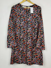Buy online pre-used pre-loved 100% authentic & Original branded Dorothy Perkins (MF-6174) available in Pakistan. Top international brands avilable.