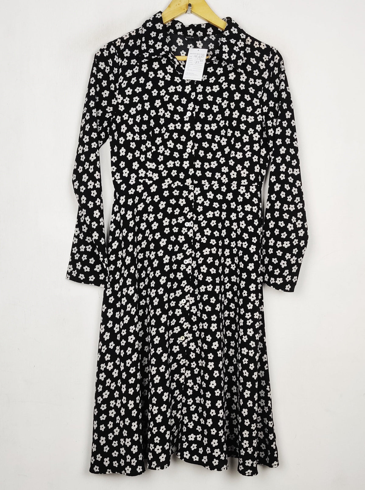 Buy online pre-used pre-loved 100% authentic & Original branded Shein (MF-6184) available in Pakistan. Top international brands avilable.