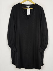 Buy online pre-used pre-loved 100% authentic & Original branded H&M (MF-6188) available in Pakistan. Top international brands avilable.