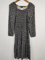 Buy online pre-used pre-loved 100% authentic & Original branded Peacocks (MF-701) available in Pakistan. Top international brands avilable.