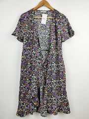 Buy online pre-used pre-loved 100% authentic & Original branded Only (MF-722) available in Pakistan. Top international brands avilable.