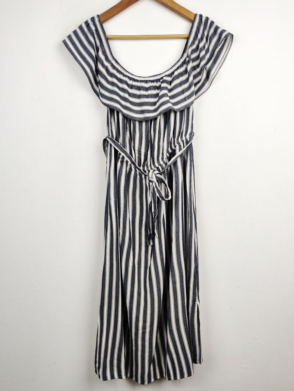 Buy online pre-used pre-loved 100% authentic & Original branded George (MF-891) available in Pakistan. Top international brands avilable.