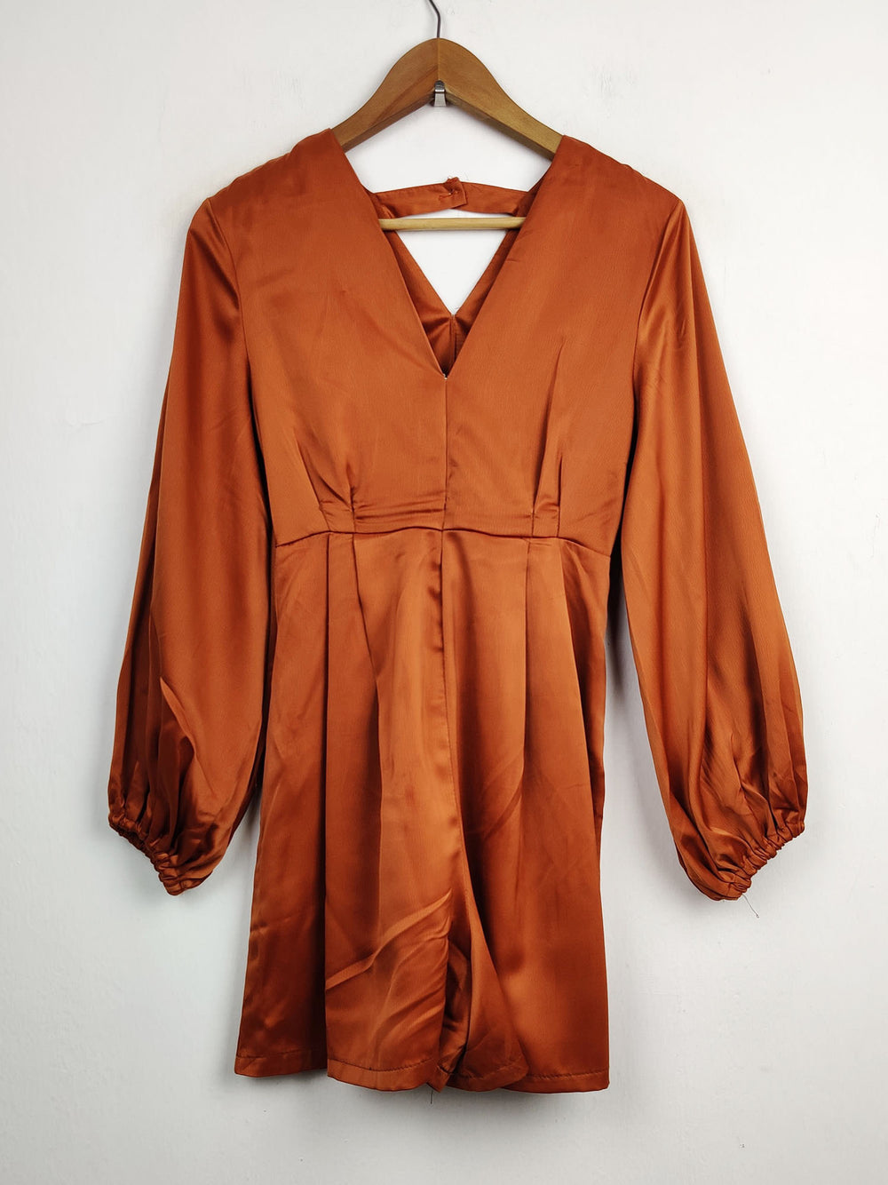 Buy online pre-used pre-loved 100% authentic & Original branded Unknown Brand (MF-912) available in Pakistan. Top international brands avilable.