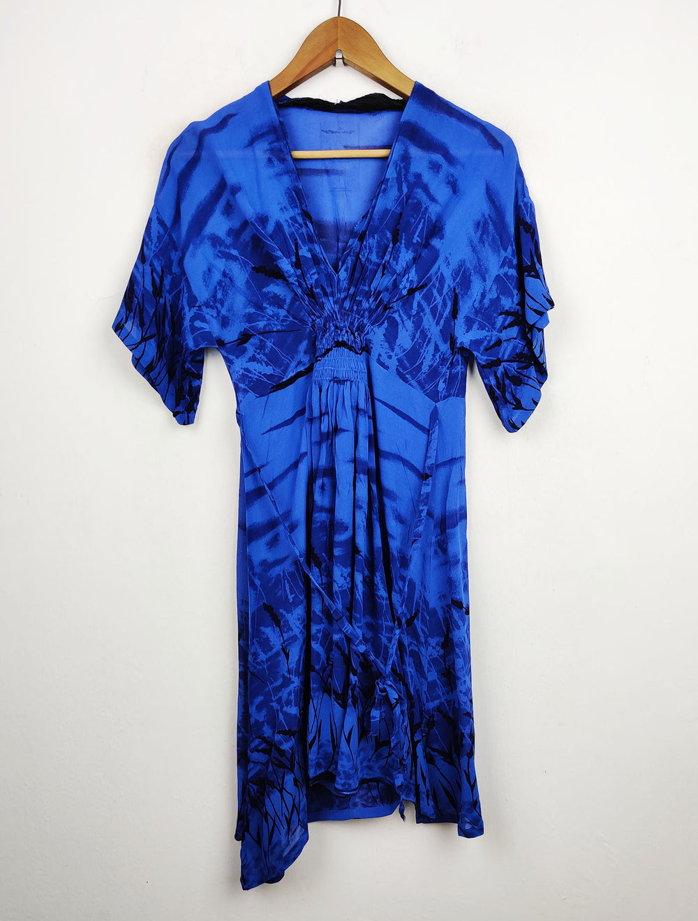 Buy online pre-used pre-loved 100% authentic & Original branded Unknown Brand (MF-915) available in Pakistan. Top international brands avilable.