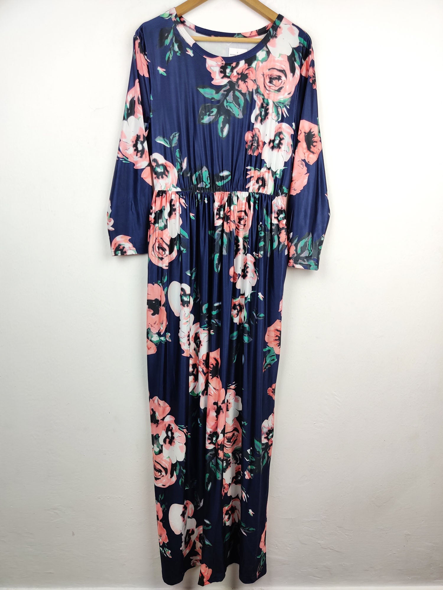 Buy online pre-used pre-loved 100% authentic & Original branded Unknown Brand (MF-962) available in Pakistan. Top international brands avilable.