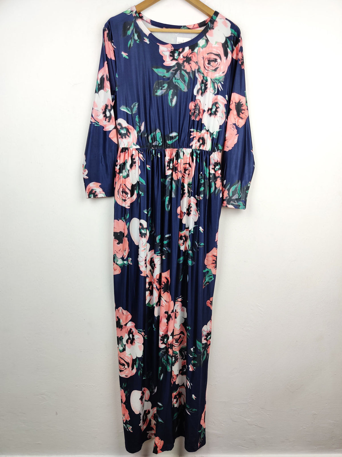Buy online pre-used pre-loved 100% authentic & Original branded Unknown Brand (MF-962) available in Pakistan. Top international brands avilable.
