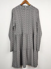 Buy online pre-used pre-loved 100% authentic & Original branded Oasis (MF-965) available in Pakistan. Top international brands avilable.