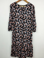 Buy online pre-used pre-loved 100% authentic & Original branded Next (MF-976) available in Pakistan. Top international brands avilable.