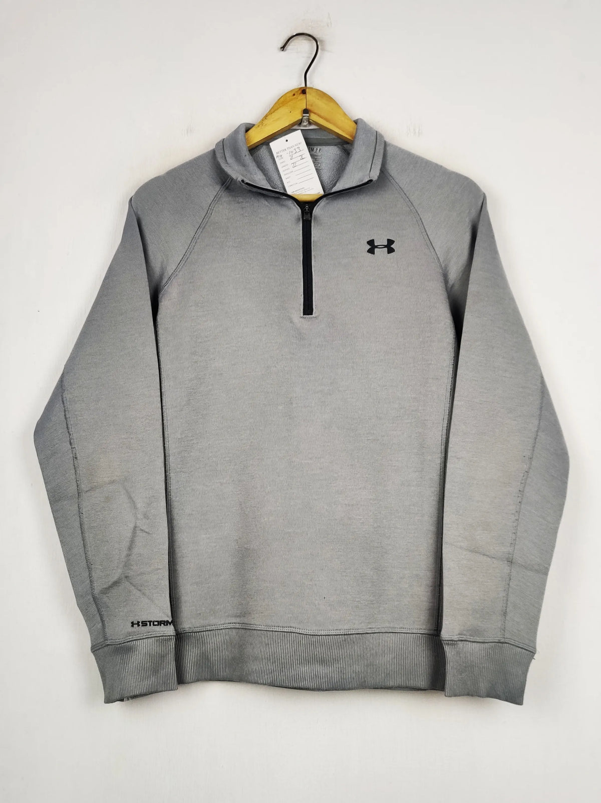 Buy online pre-used pre-loved 100% authentic & Original branded U.N.D.E.R A.R.M.O.U.R (MH-1033) available in Pakistan. Top international brands avilable.