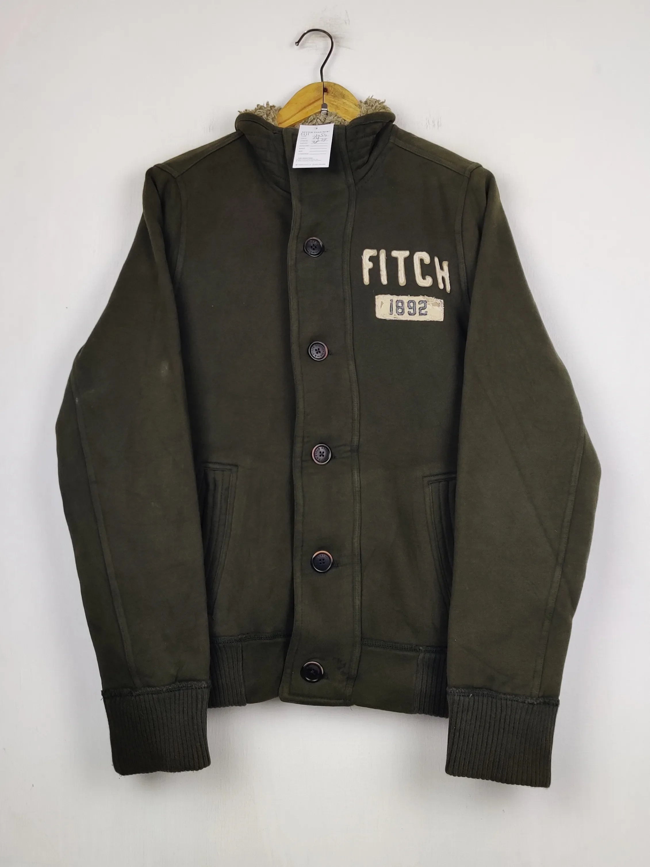 Buy online pre-used pre-loved 100% authentic & Original branded Abercrombie (MH-1054) available in Pakistan. Top international brands avilable.
