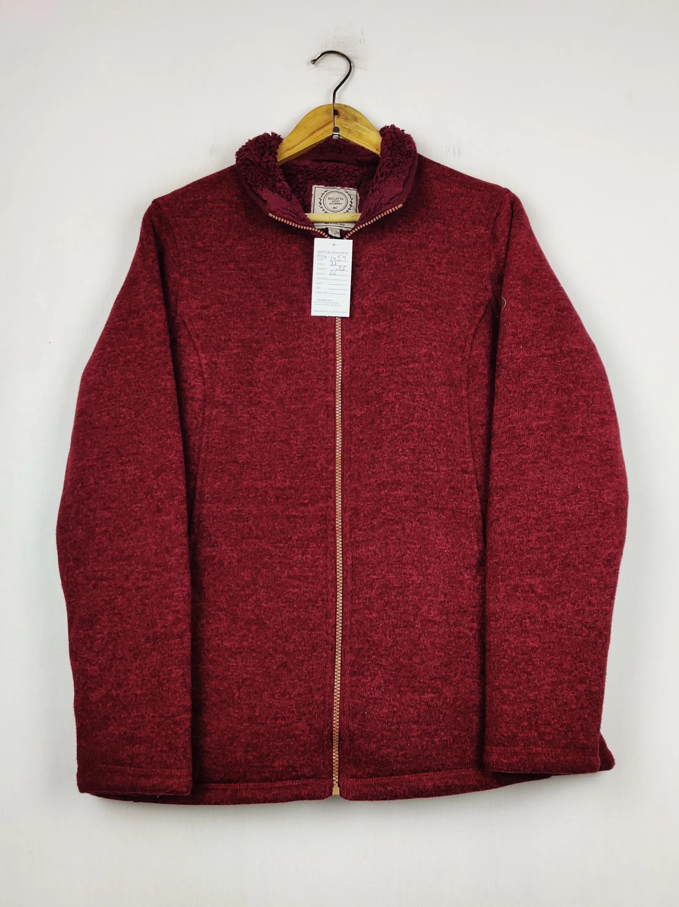 Buy online pre-used pre-loved 100% authentic & Original branded Regatta (MH-1059) available in Pakistan. Top international brands avilable.