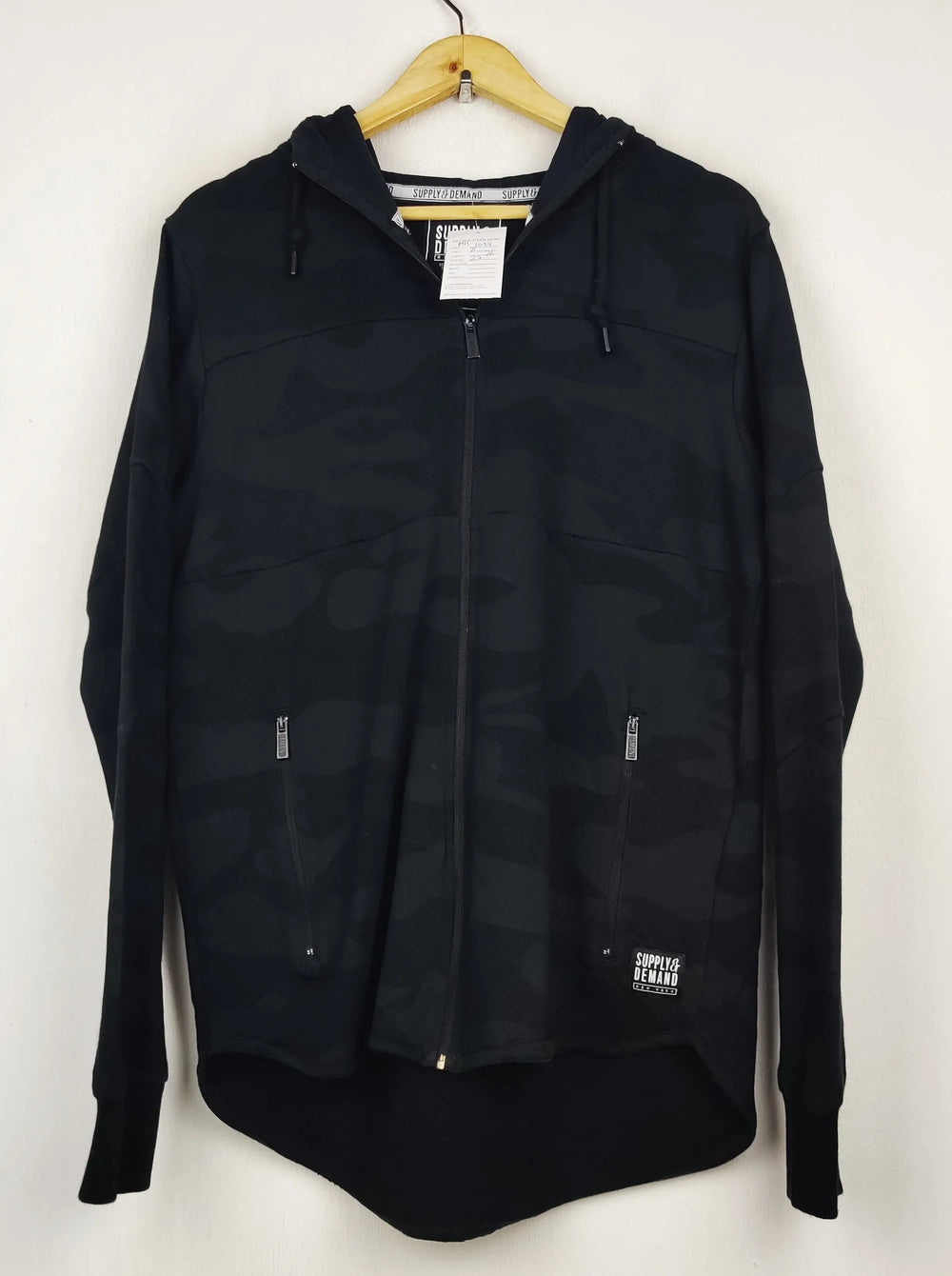 Buy online pre-used pre-loved 100% authentic & Original branded Supply & Demand (MH-1094) available in Pakistan. Top international brands avilable.