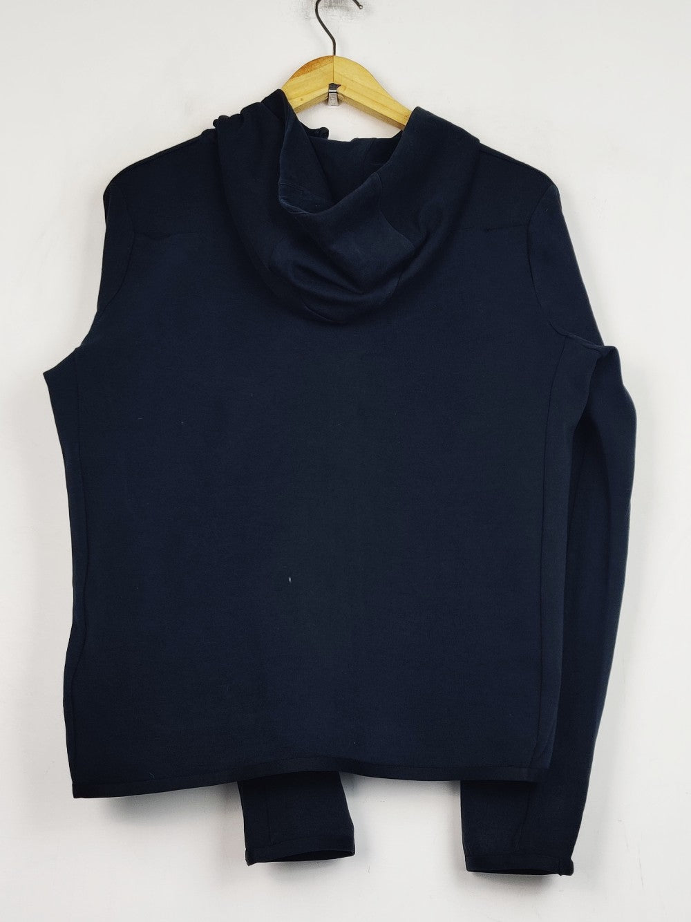 Nike (MH-1245)