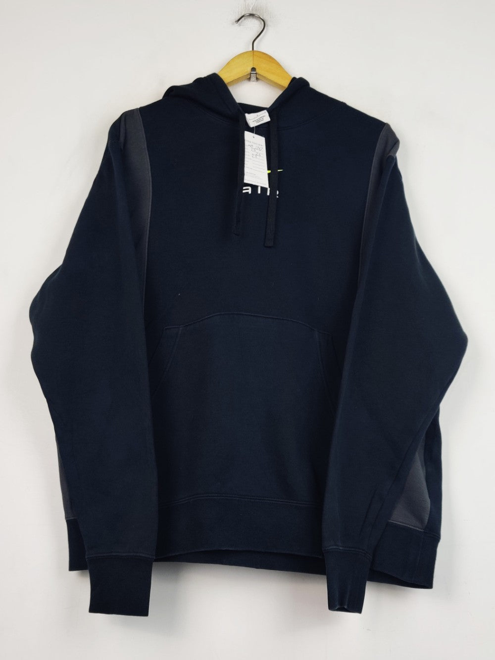 Nike (MH-1247)