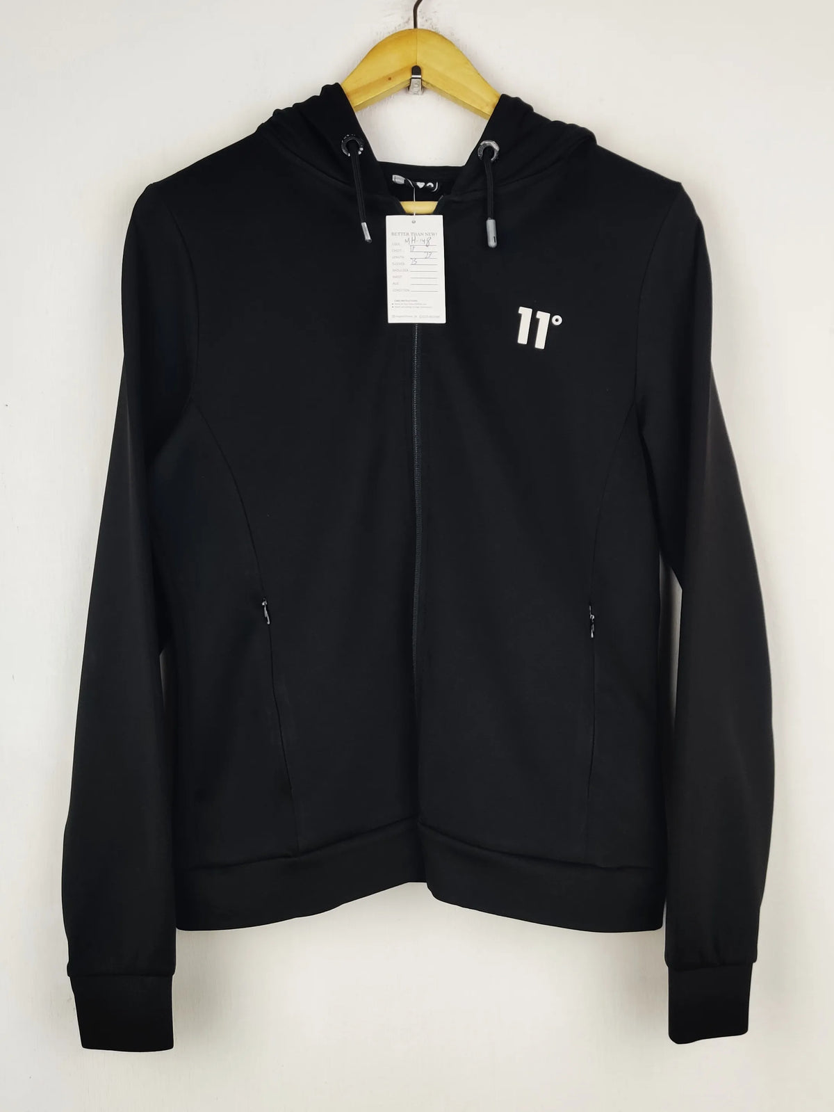 Buy online pre-used pre-loved 100% authentic & Original branded 11° Collection (MH-148) available in Pakistan. Top international brands avilable.
