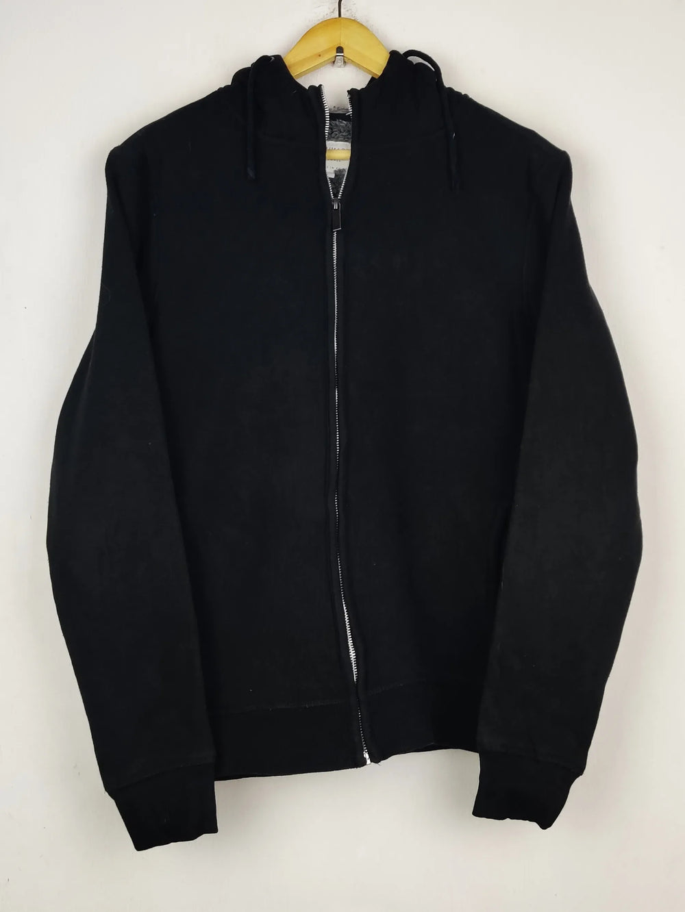 Buy online pre-used pre-loved 100% authentic & Original branded Primark (MH-163) available in Pakistan. Top international brands avilable.