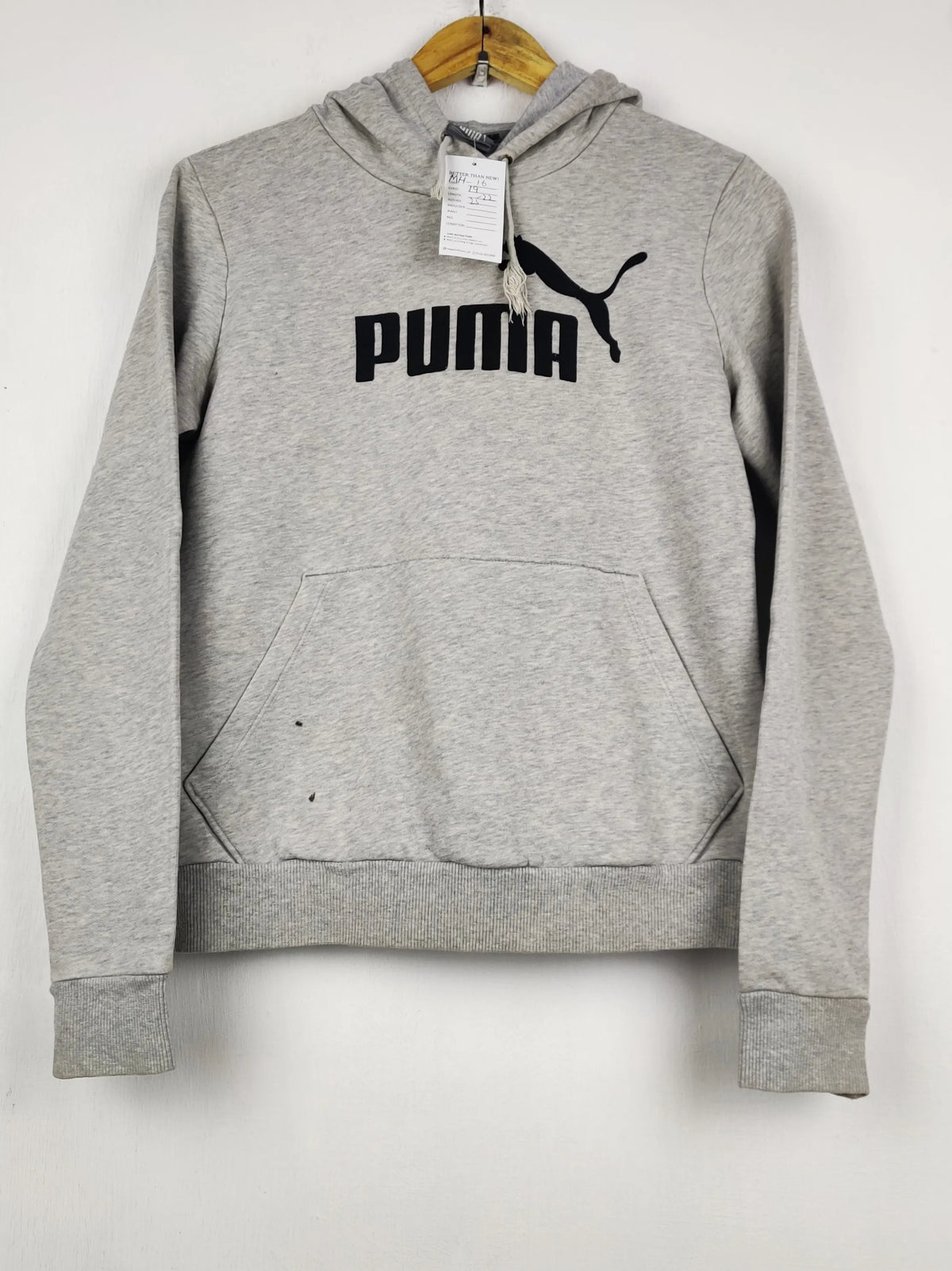 Buy online pre-used pre-loved 100% authentic & Original branded P.U.M.A (MH-16) available in Pakistan. Top international brands avilable.