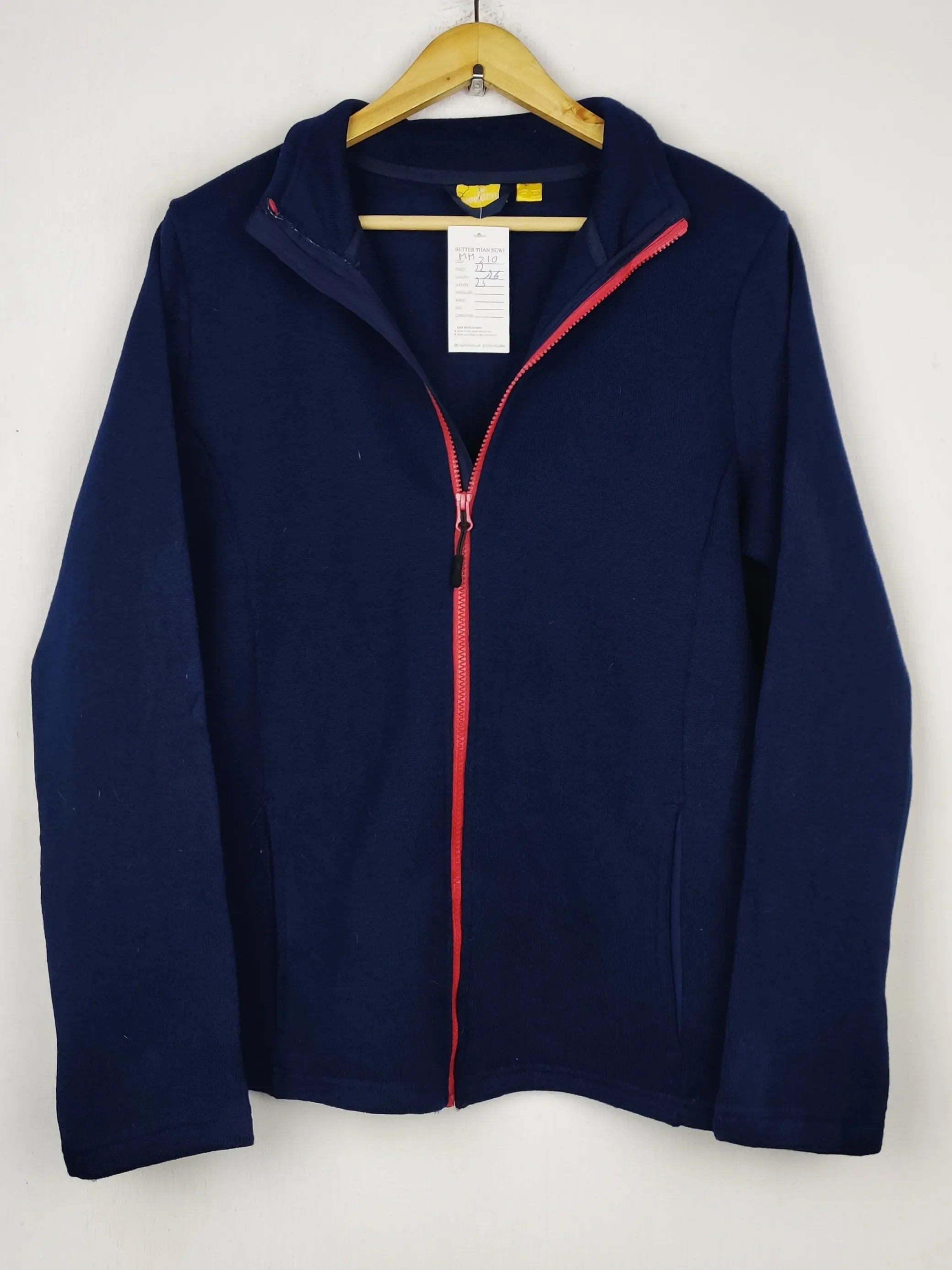 Buy online pre-used pre-loved 100% authentic & Original branded Rocktrail (MH-210) available in Pakistan. Top international brands avilable.