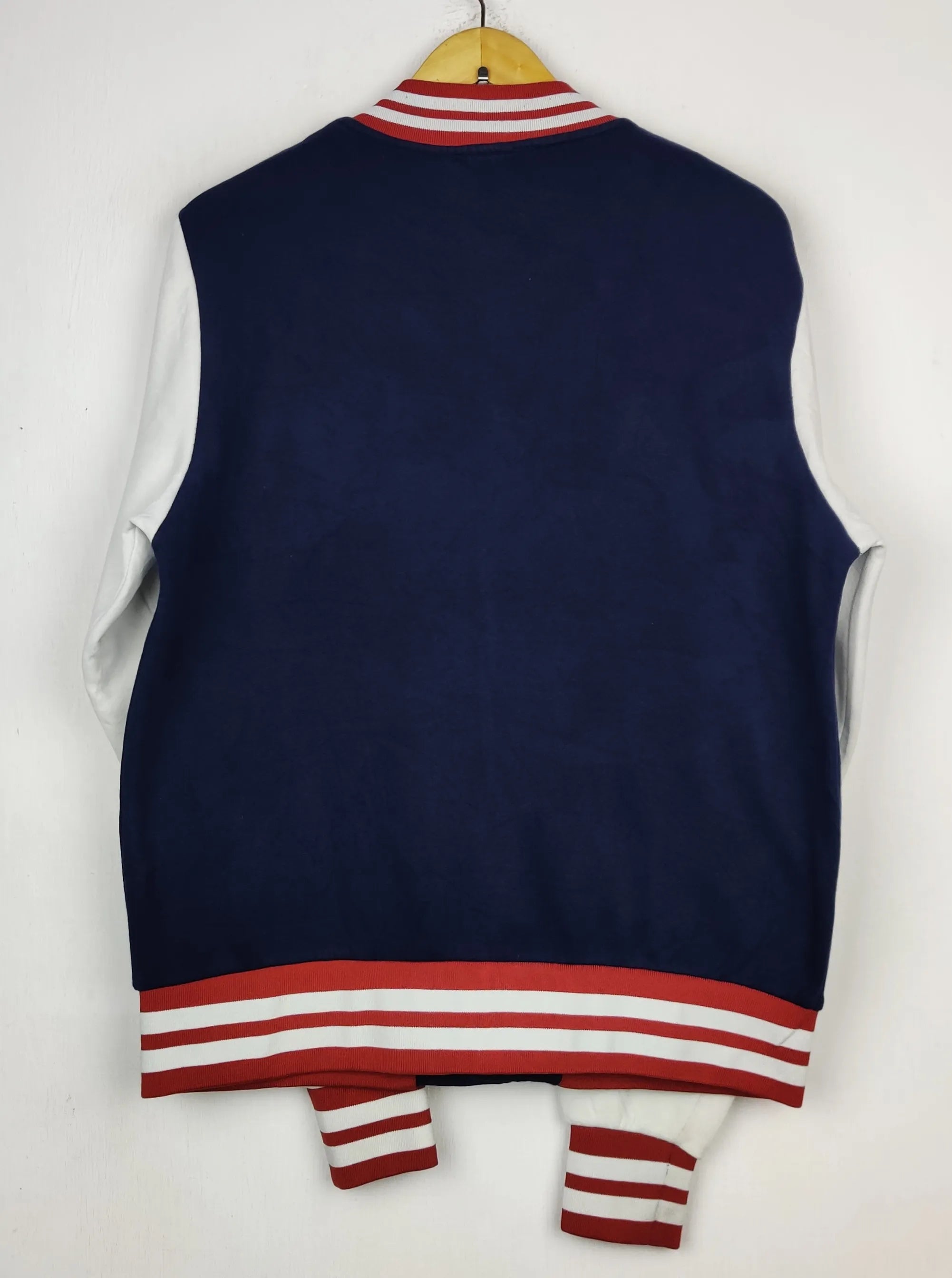 Primark (MH-236)