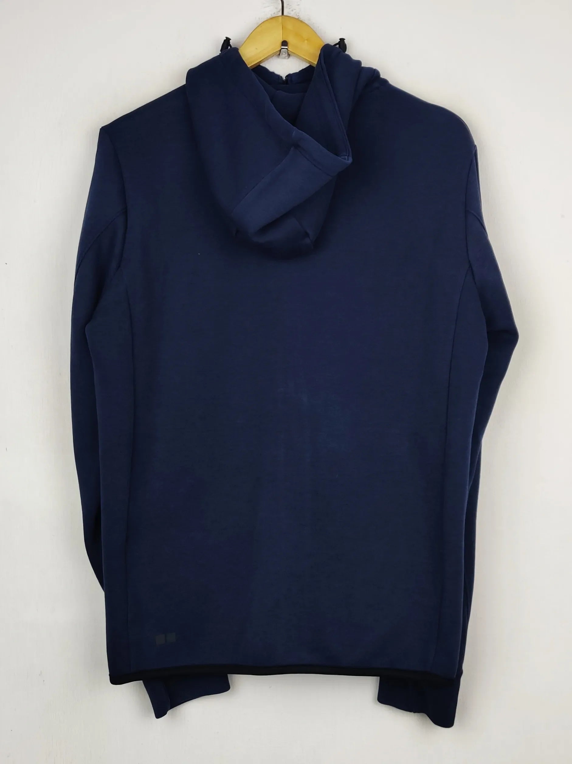 Uniqlo (MH-252)