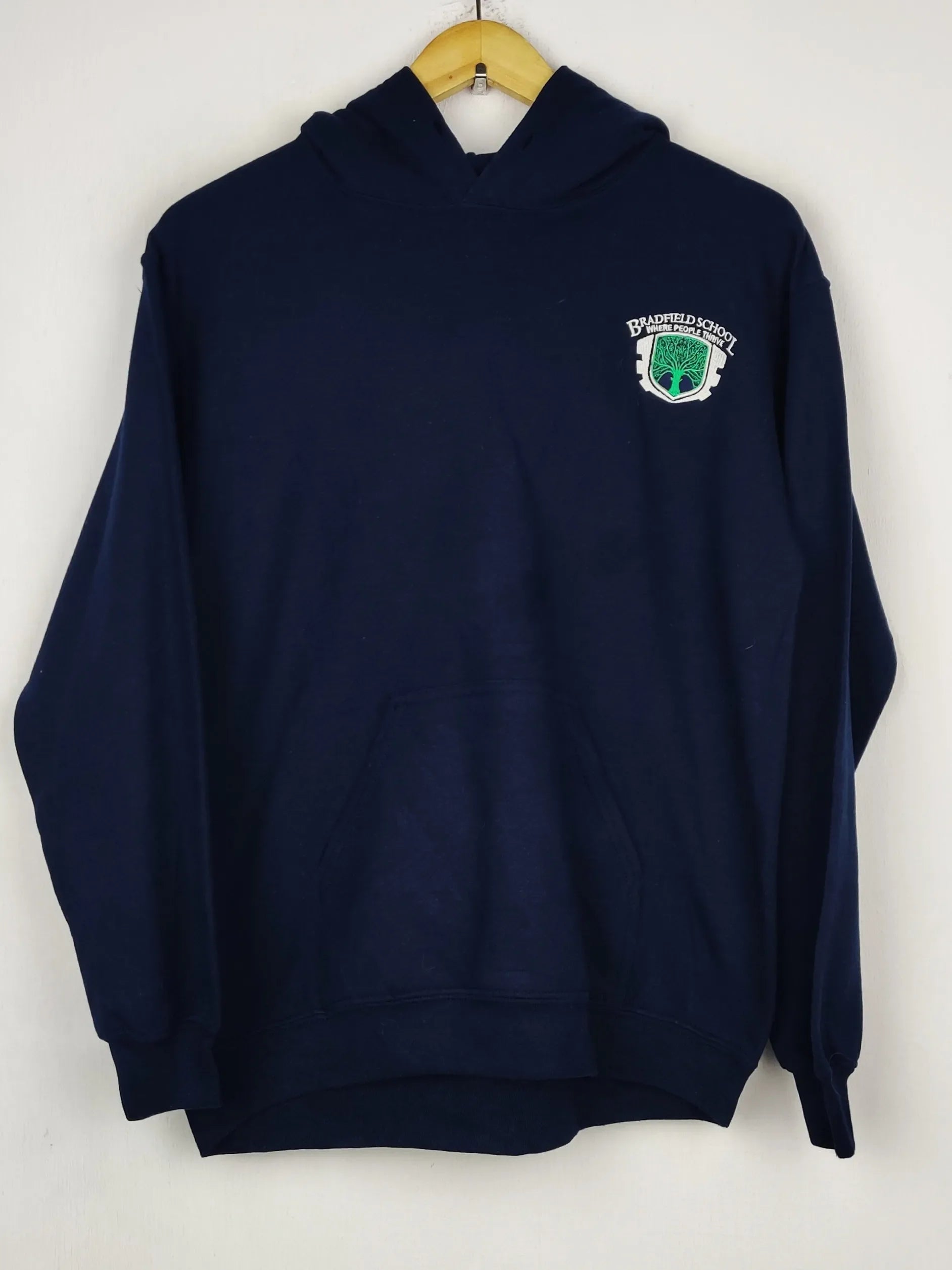 Buy online pre-used pre-loved 100% authentic & Original branded Gildan (MH-267) available in Pakistan. Top international brands avilable.