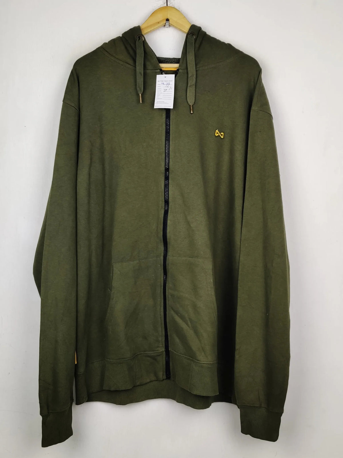 Buy online pre-used pre-loved 100% authentic & Original branded Navitas (MH-268) available in Pakistan. Top international brands avilable.