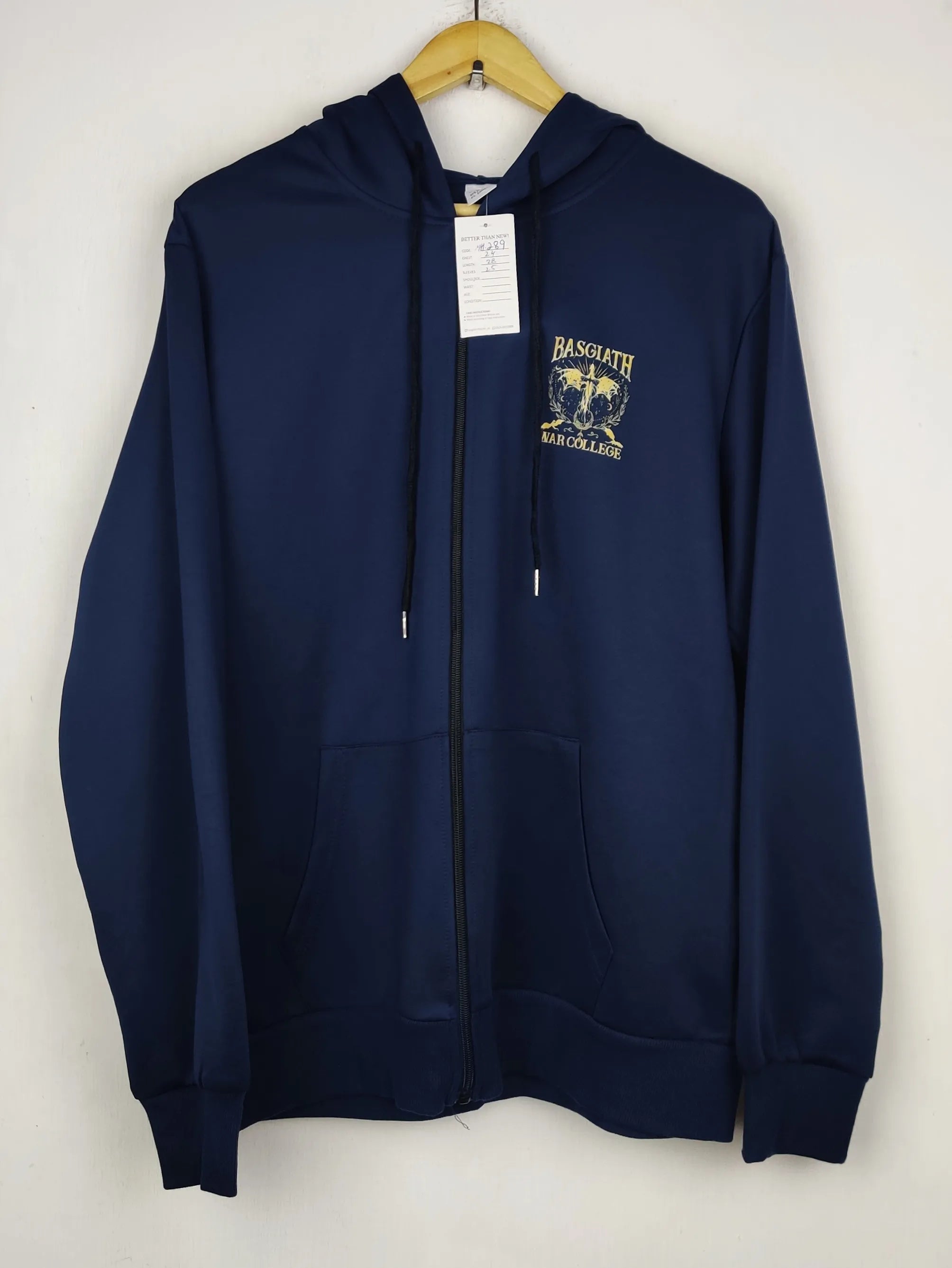 Buy online pre-used pre-loved 100% authentic & Original branded Basquiat (MH-289) available in Pakistan. Top international brands avilable.
