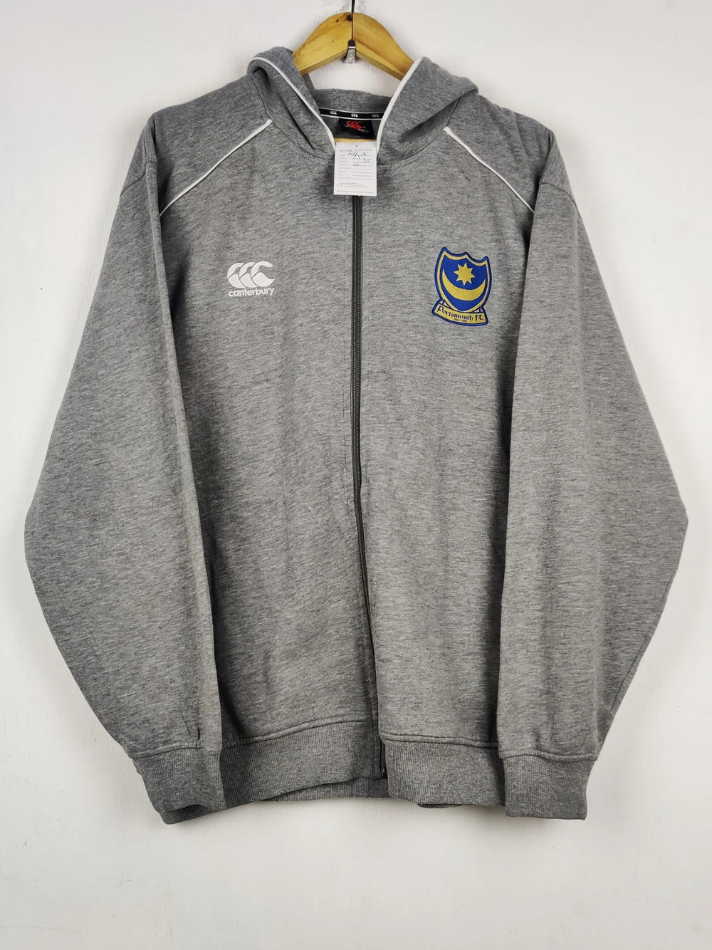 Buy online pre-used pre-loved 100% authentic & Original branded Canterbury (MH-35) available in Pakistan. Top international brands avilable.