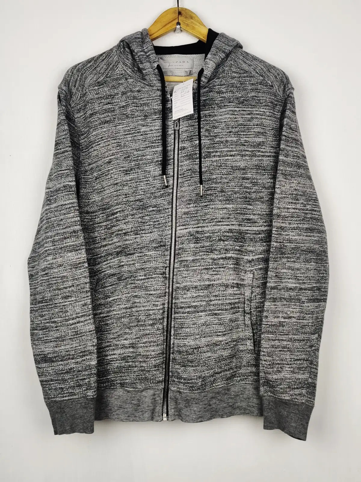 Buy online pre-used pre-loved 100% authentic & Original branded Zara (MH-438) available in Pakistan. Top international brands avilable.
